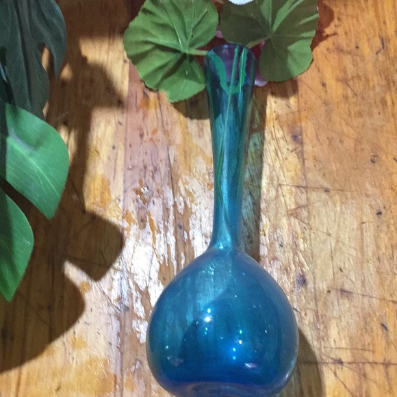 Antique hand blown vase - Picture 2 of 3